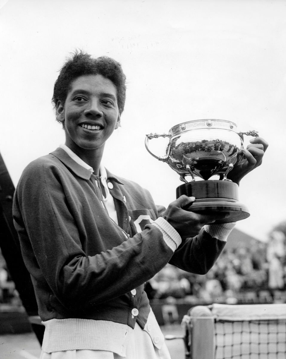 Althea Gibson: la primera jugadora afroamericana en una competencia ...