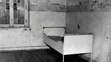 Imagen sin fecha que muestra una habitación de la clínica psiquiátrica de Hadamar donde se aplicaron las inyecciones como parte del programa nazi de eutanasia llamado Aktion T4 destinado a purificar la raza alemana mediante la eliminación de personas discapacitadas y con enfermedades mentales.