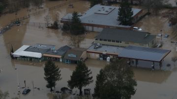 Según el estudio, ríos atmosféricos causarán las inundaciones, como ocurrió en 2019 en Guerneville, California.