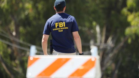 El sospechoso intentó entrar armado con un AR-15 en la sede del FBI en Cincinnati.