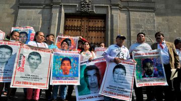 Familiares de los 43 estudiantes desaparecidos de Ayotzinapa llevan años reclamando justicia.