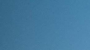 En Texas también han usado contenedores para "crear un muro de hierro en la frontera", pero no en doble pila.