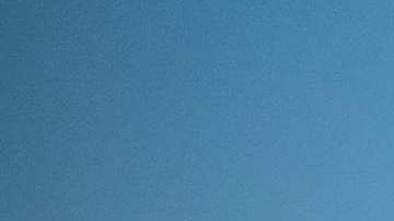 En Texas también han usado contenedores para "crear un muro de hierro en la frontera", pero no en doble pila.