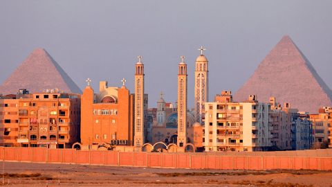 Incendio en una iglesia en El Cairo deja 41 muertos y 14 heridos