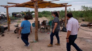 México indemnizará a familias de mineros atrapados en Sabinas Coahuila pero seguirá con rescate