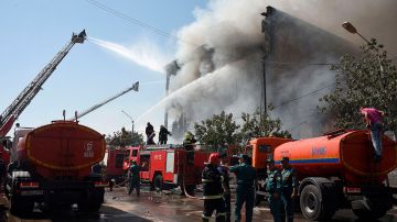 VIDEO: Impactante explosión en almacenes en Ereván, Armenia, deja un muerto y varios heridos