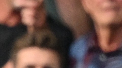 Tuchel y Conte terminaron expulsados con tarjeta roja.