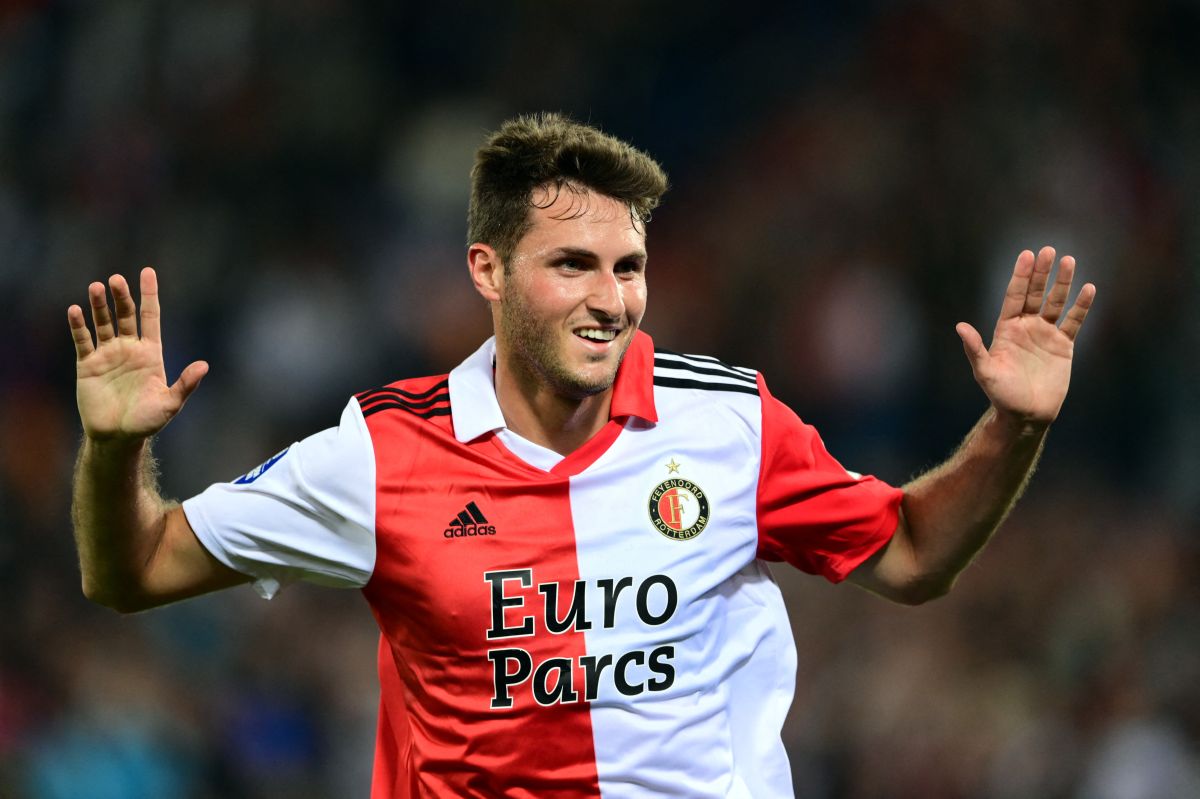 Santiago Giménez makes his debut as a scorer and assister with Feyenoord in the 4-0 win against Emmen