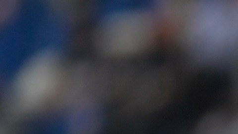 El mexicano debutó con gol y asistencia.