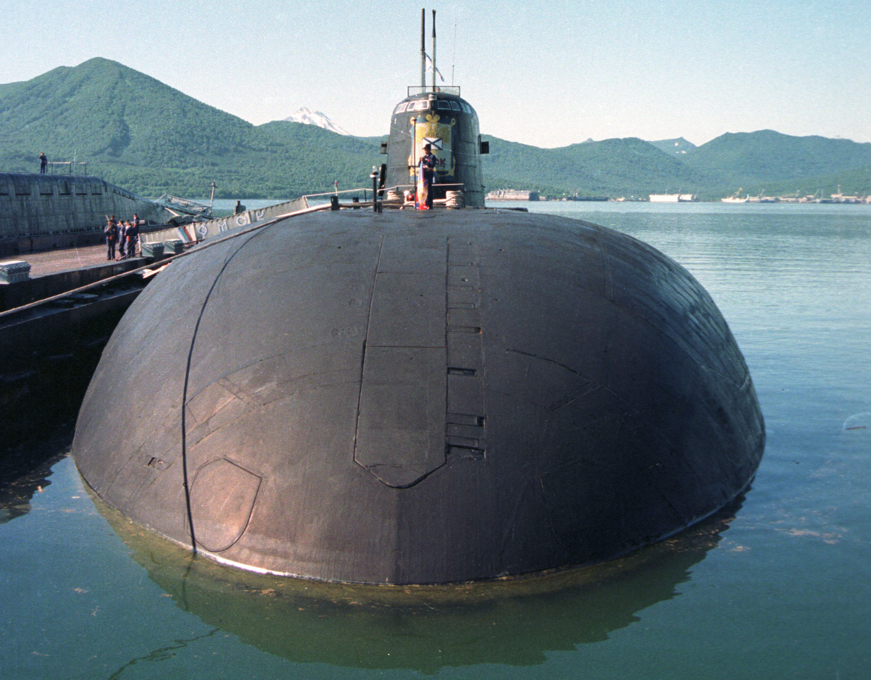 Апл виден. Подводная лодка к-141 «Курск». Подлодка к 141 Курск. К-141 «Курск». Атомная подводная лодка Курск.
