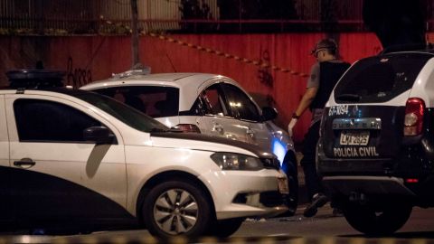 Mujer sufre robo de auto y ladrones los devuelven con “tanque lleno” al descubrir que tenía un hijo discapacitado