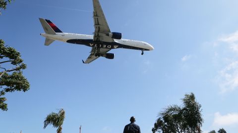 Los pasajeros a bordo del Lockheed L-1011 disfrutaron de un vuelo con total normalidad hasta que se acercaron a la zona de Dallas.