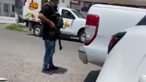 “Dejen a mi esposo”: Sicarios ejecutan a un hombre frente a su pareja y sus hijos de 5 y 8 años