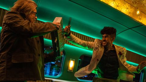 Bad Bunny y Brad Pitt en la cinta 'Bullet Train' / Cortesía: Sony Pictures