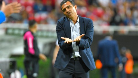 Ricardo Cadena ve como una de sus piezas estará fuera de acción.