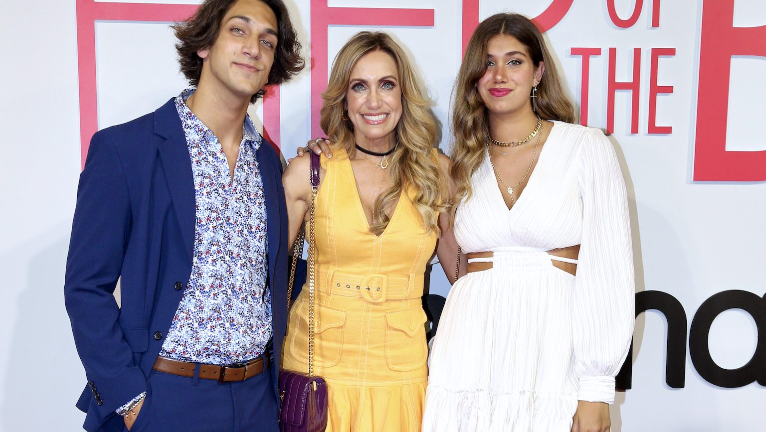 La Hija De Lili Estefan, Lina Luaces, Debutó Como Reportera Y Se Robó ...