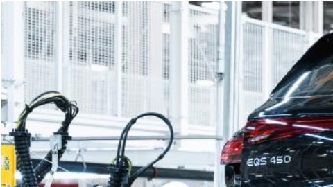 El primer SUV totalmente eléctrico de Mercedes ensamblado en Estados Unidos inició con éxito su proceso de producción en la fábrica de Tuscaloosa, Alabama