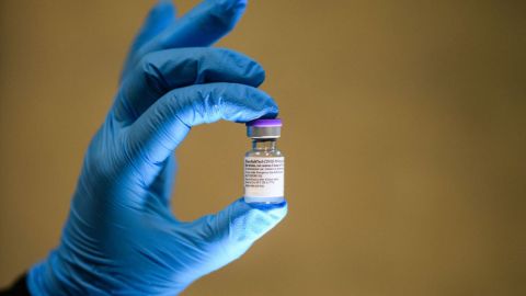 México compra tratamiento oral contra el COVID-19 de Pfizer