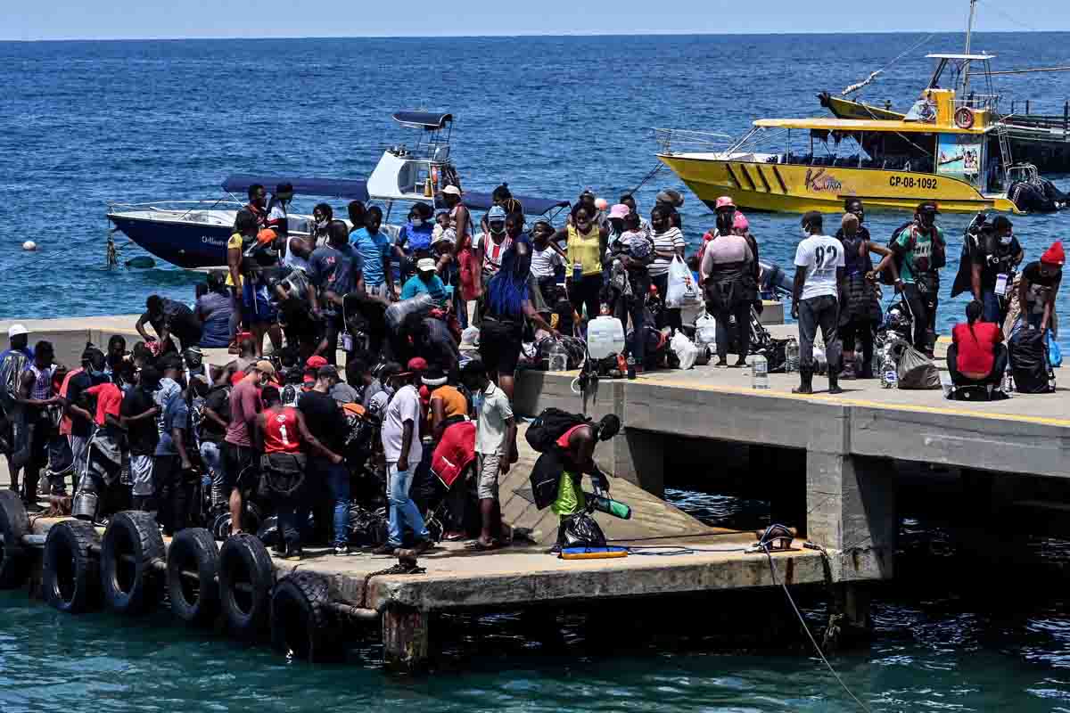 Estados Unidos Padece Ante La Peor Oleada De Migrantes Cubanos - La Opinión