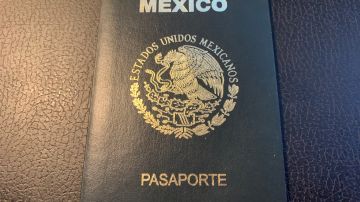 Se podrá votar a través del pasaporte mexicano. (Araceli Martínez/La Opinión)