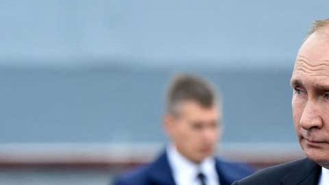 Putín fortalecerá a sus fuerzas armadas
