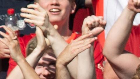 Roberto Firmino se lució en histórica goleada del Liverpool.
