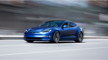 Tesla podría perder el poder y permiso para fabricar y distribuir coches en California
