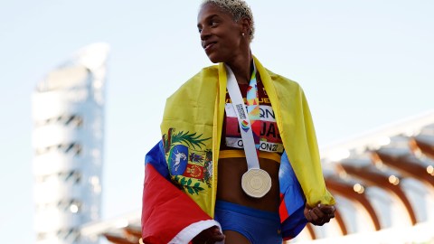 Yulimar Rojas sigue conquistando triunfos en su carrera deportiva.