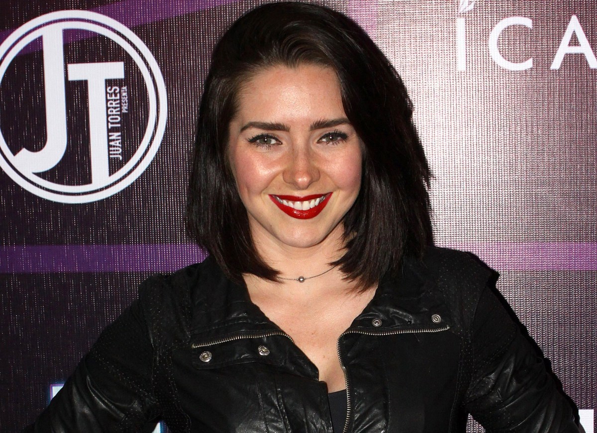 Usando un body nude Ariadne Díaz presume su perfecta figura - La Opinión