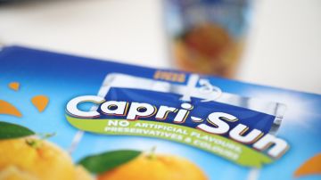 Kraft Heinz retira casi 6,000 cajas de Capri Sun por contaminación con una solución de limpieza