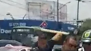 pelea campal de policías