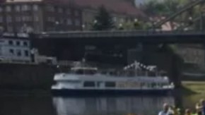 Los mensajes dejados en estas piedras sólo se ven cuando hay sequías extremas.