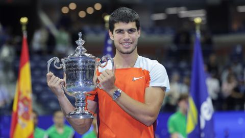 El tenista sigue mejorando su lista de trofeos.