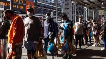 ONG que los respalda calcula que 2,000 migrantes trabajaron en las labores de limpieza.
