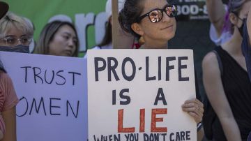 Legisladores de Carolina del Sur buscan modificar la ley del aborto.