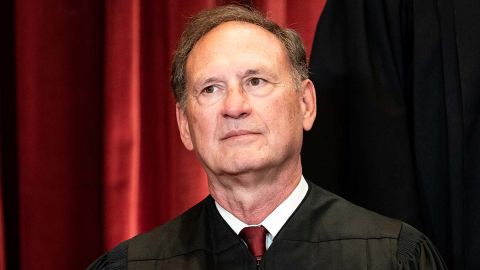 El juez Samuel Alito se refugia en su fe para analizar las decisiones que toma en la Corte Suprema.