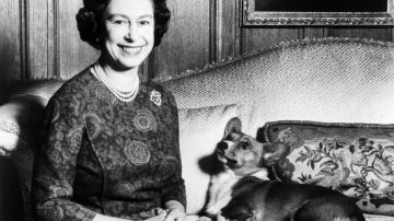 10 cosas que debes saber sobre la reina Isabel II, incluida la canción que le dedicaron los Beatles