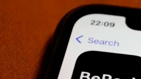 BeReal: los problemas que puede generar la red social más descargada que Facebook en la actualidad
