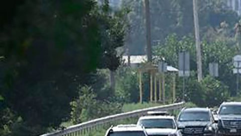 En día de llegada de expertos nucleares, Rusia y Ucrania se acusan de ataques en área de la central de Zaporiyia