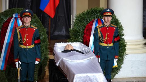 Miles de personas se despiden en Moscú de Mijaíl Gorbachov