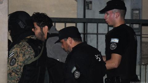 Imágenes sugieren que el ataque contra Cristina Fernández de Kirchner fue planificado