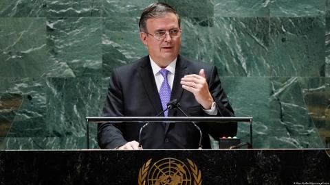 La propuesta de paz del gobierno mexicano es "loable", pero no factible