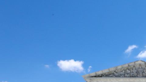 EE. UU.: Casa Blanca califica como "catastrófico" fallo de Arizona sobre el aborto