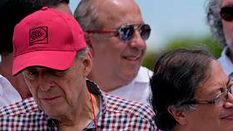 Colombia y Venezuela reabren su frontera común de más de 2 mil kilómetros