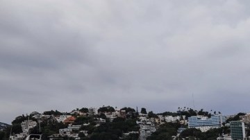 Huracán Kay intensifica su fuerza en el Pacífico mexicano