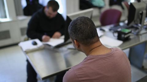 Los indocumentados tienen derecho a una defensa legal