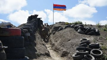 Armenia afirma que 49 soldados murieron en ataques de Azerbaiyán