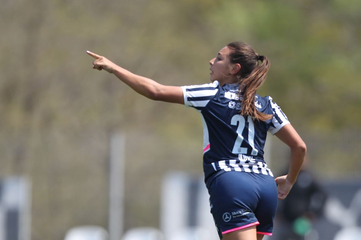 Futbolista de Rayadas de Monterrey, Bárbara Olivieri es convocada por  Venezuela a los Juegos Suramericanos - La Opinión