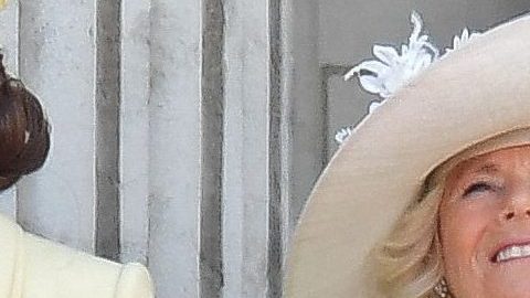 Príncipe Carlos se convierte en Rey de Inglaterra a los 73 años y Camila Parker en Reina Consorte