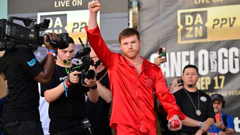 Canelo Álvarez en el pesaje previo al combate contra Golovkin.